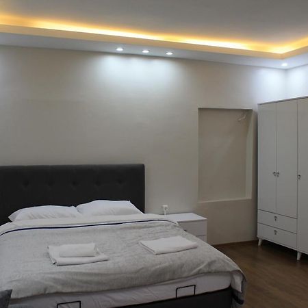 דירות איסטמבול Beyoglu Asmalimescit'Te Mobilyali Balkonlu Daire מראה חיצוני תמונה