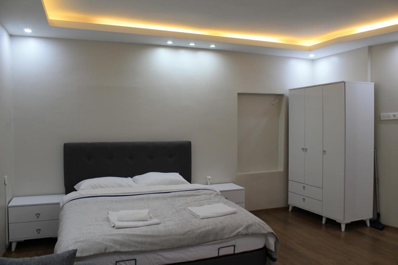 דירות איסטמבול Beyoglu Asmalimescit'Te Mobilyali Balkonlu Daire מראה חיצוני תמונה