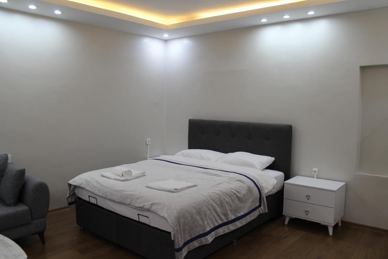 דירות איסטמבול Beyoglu Asmalimescit'Te Mobilyali Balkonlu Daire מראה חיצוני תמונה
