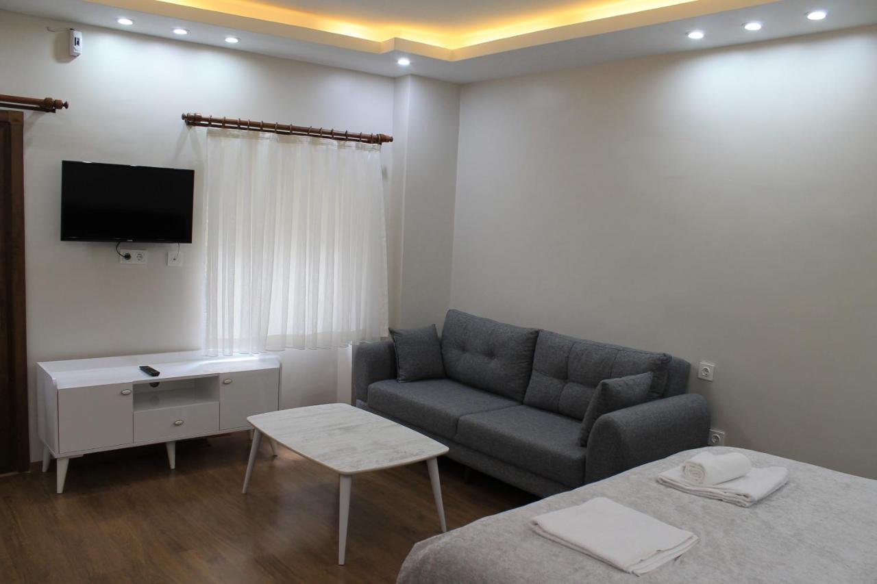 דירות איסטמבול Beyoglu Asmalimescit'Te Mobilyali Balkonlu Daire מראה חיצוני תמונה